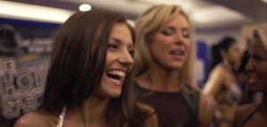 Carrie - In La Diva Design Video